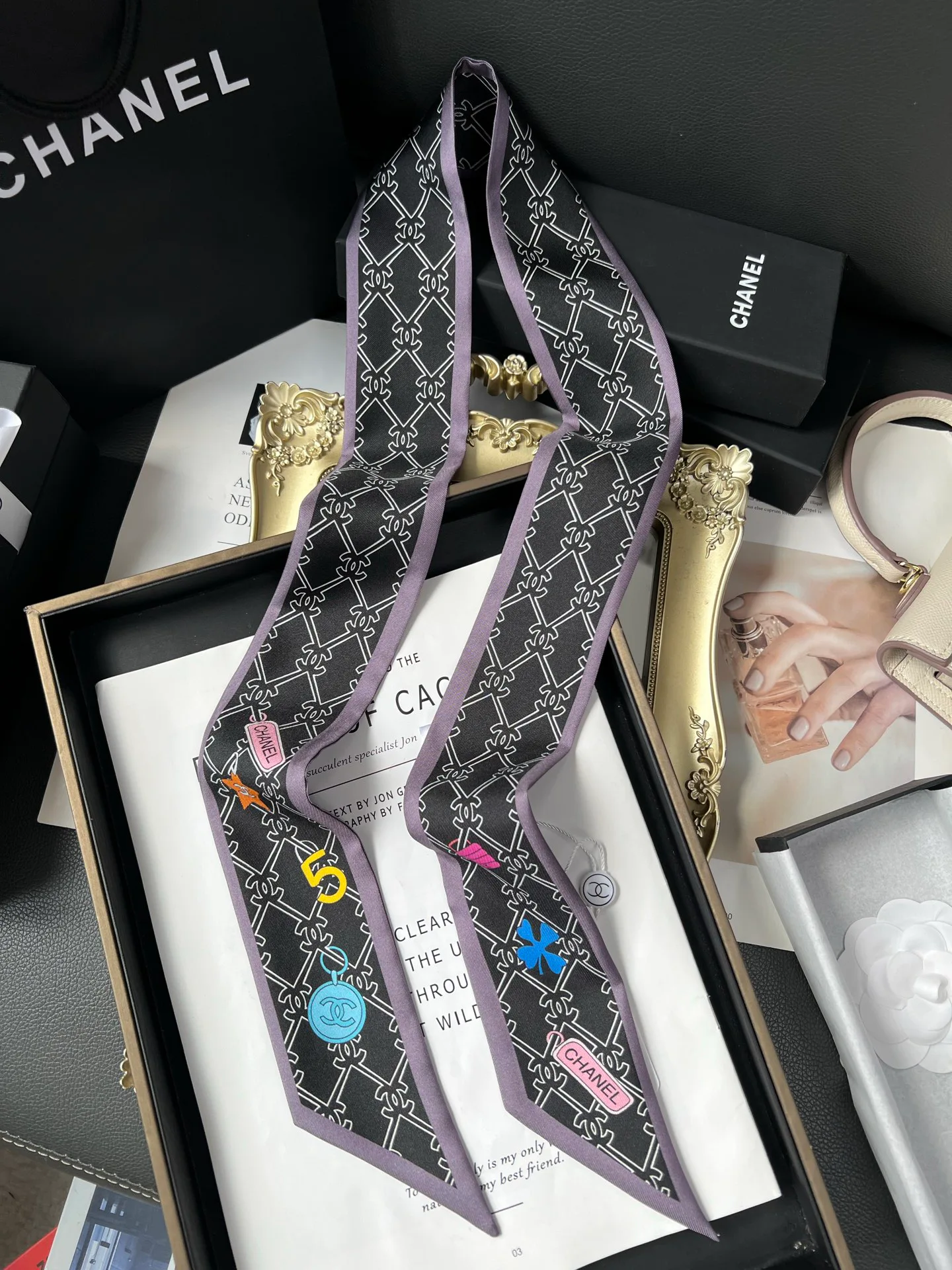 Платки Chanel 18675548