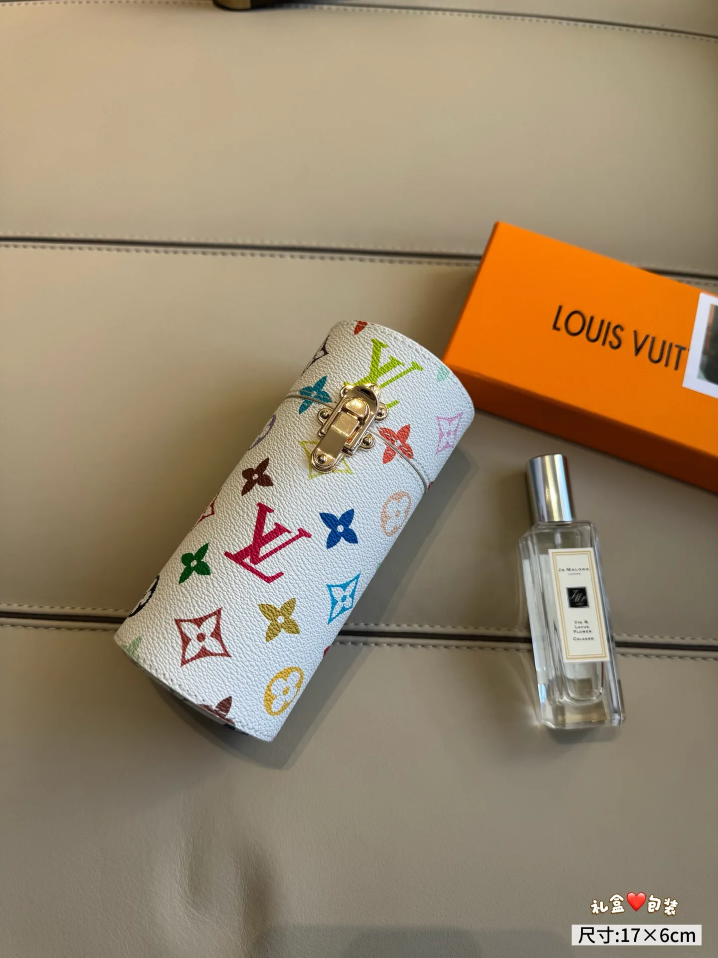 Клатчи Женские Louis Vuitton 18325430
