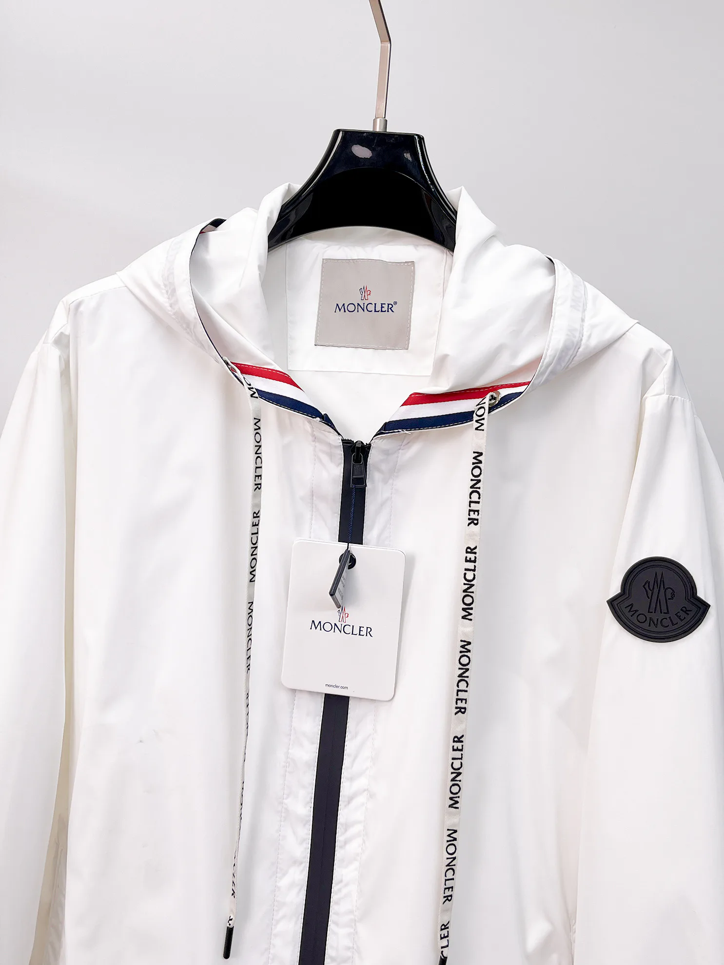 Куртки И Пуховики Мужские Moncler 18191464