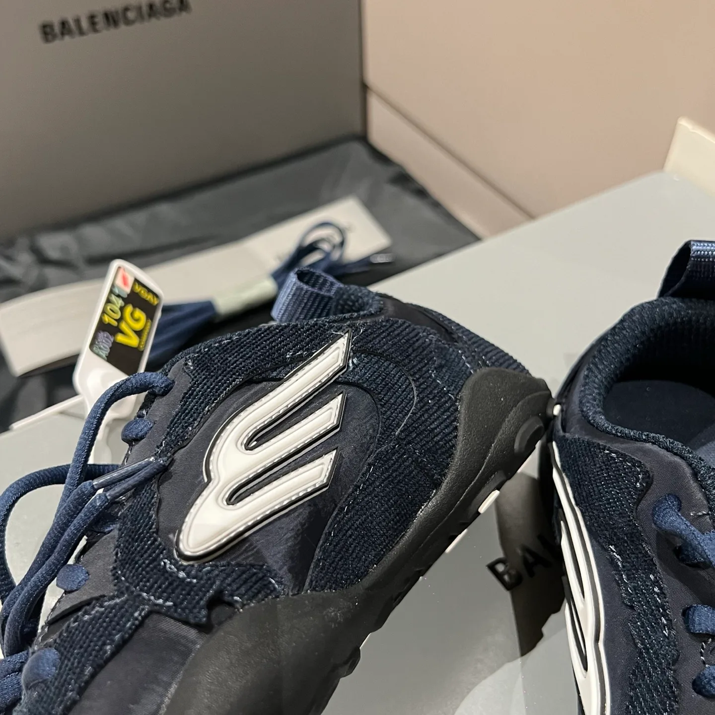 Кроссовки Женские Balenciaga 12948700