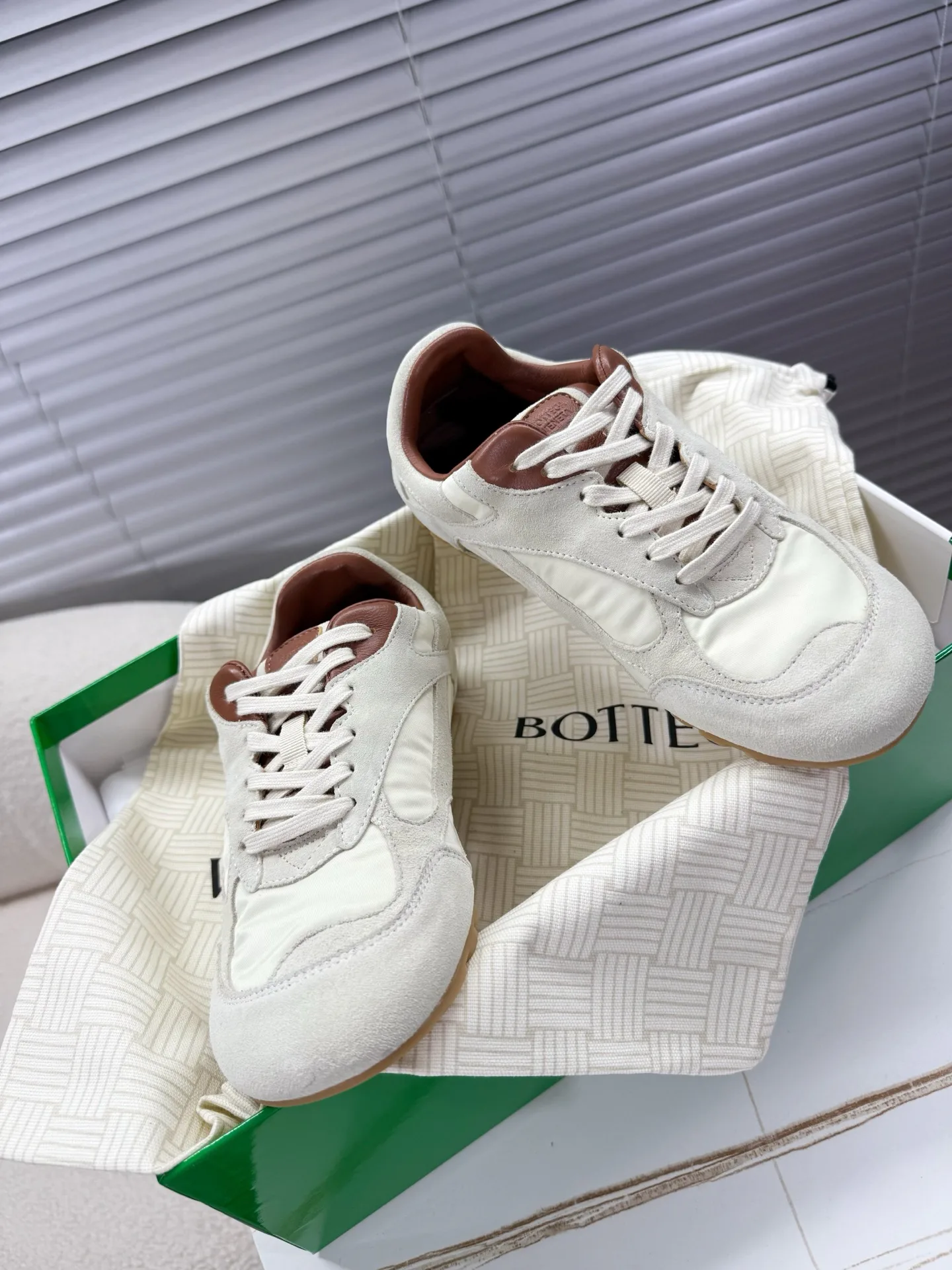 Кроссовки Женские Bottega Veneta 4019871