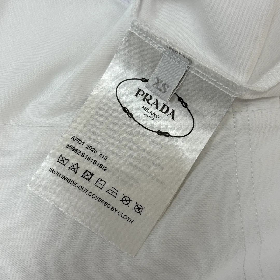 Футболки Женские Prada 10692115