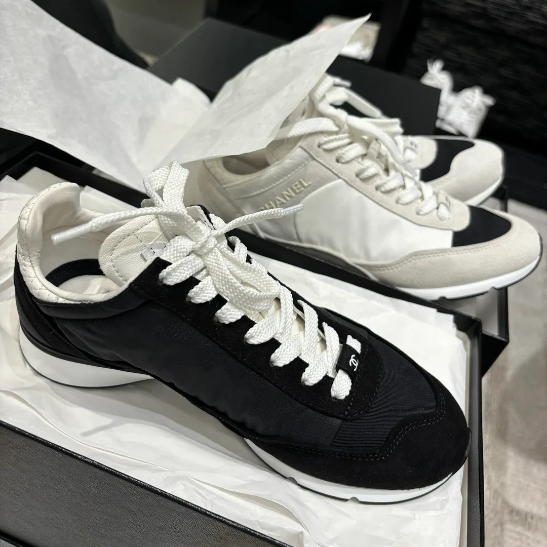 Кроссовки Женские Chanel 18652515