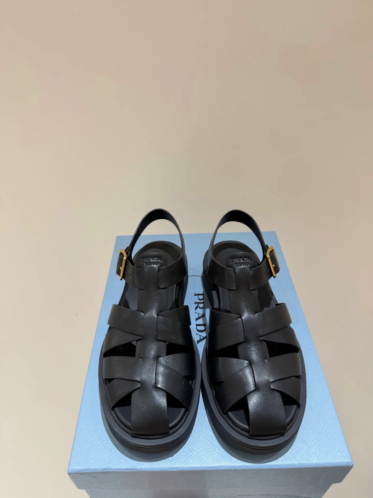 Босоножки Женские Prada 12941379