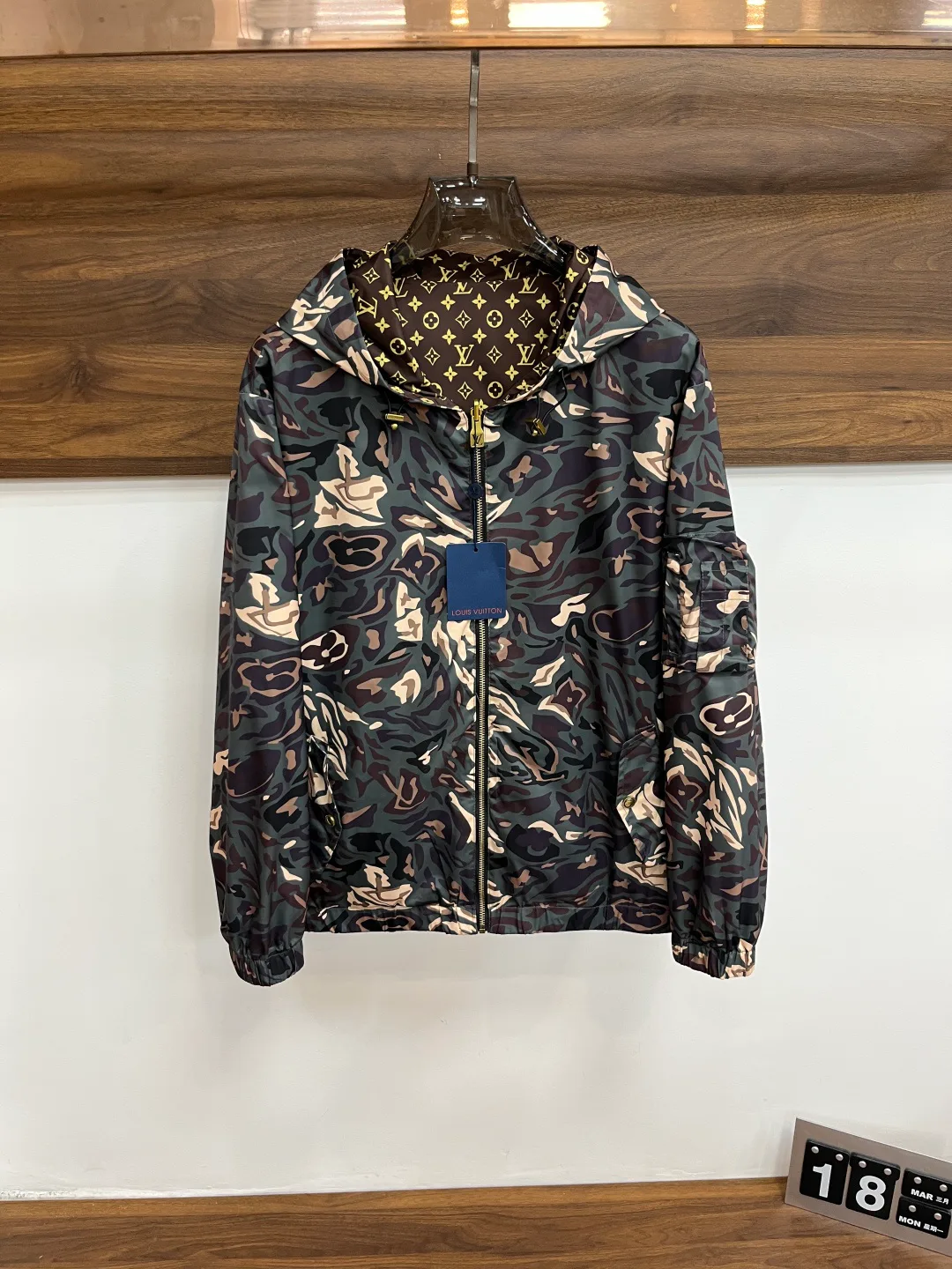 Куртки И Пуховики Мужские Louis Vuitton 11683902