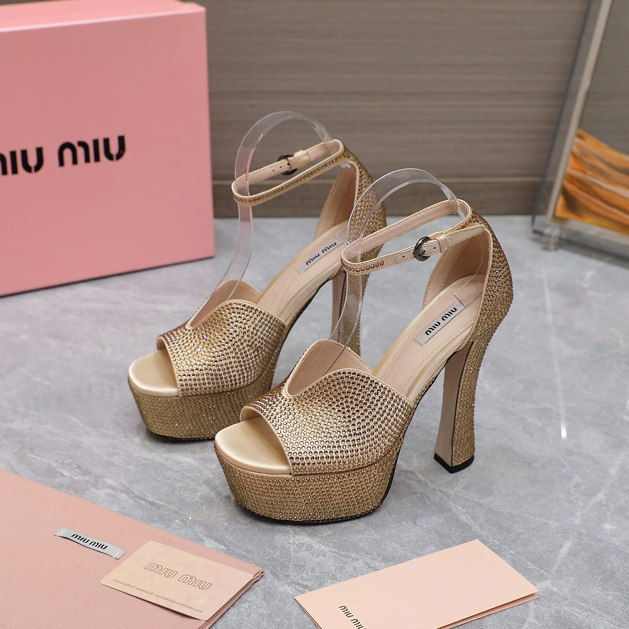 Босоножки Женские Miu Miu 11416359