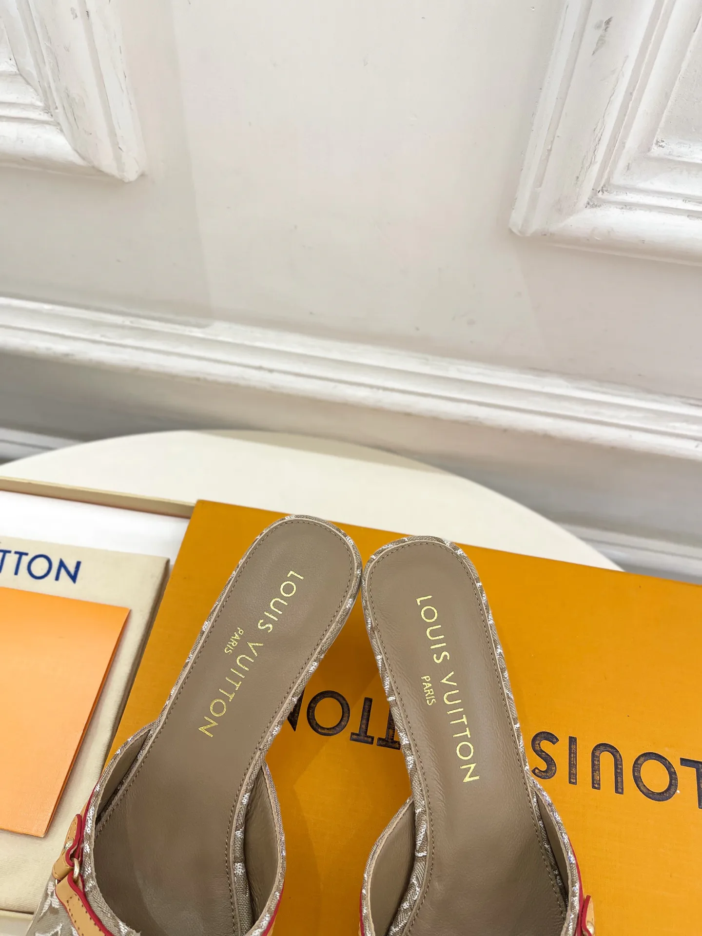 Мюли И Сабо Женские Louis Vuitton 17506939