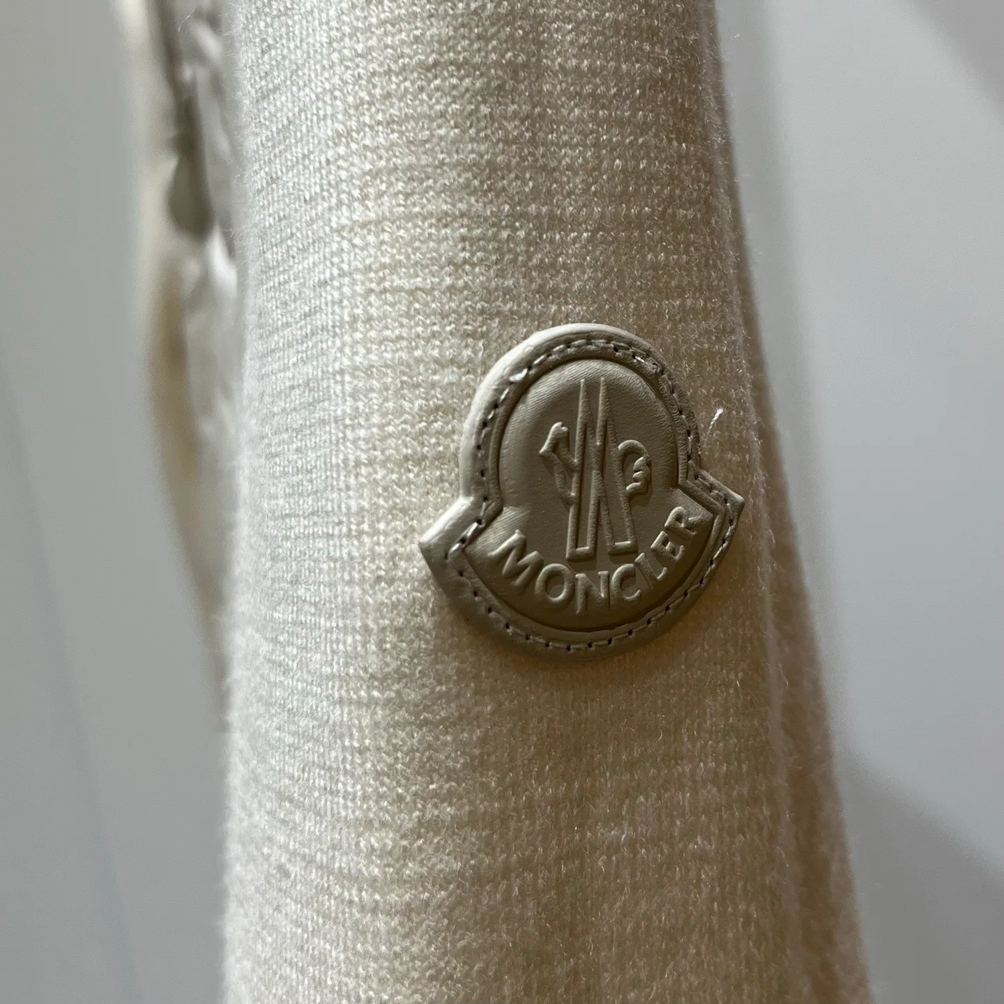 Куртки И Пуховики Женские Moncler 18106076
