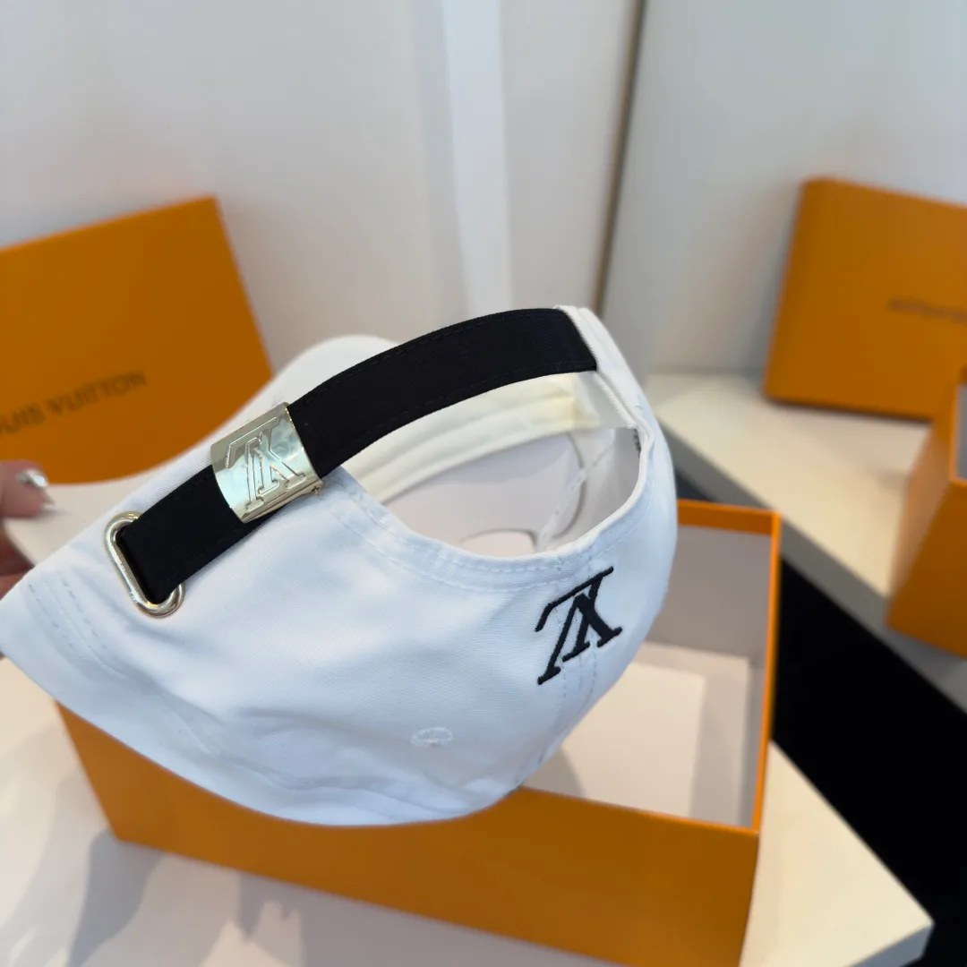 Головные Уборы Louis Vuitton 11416642