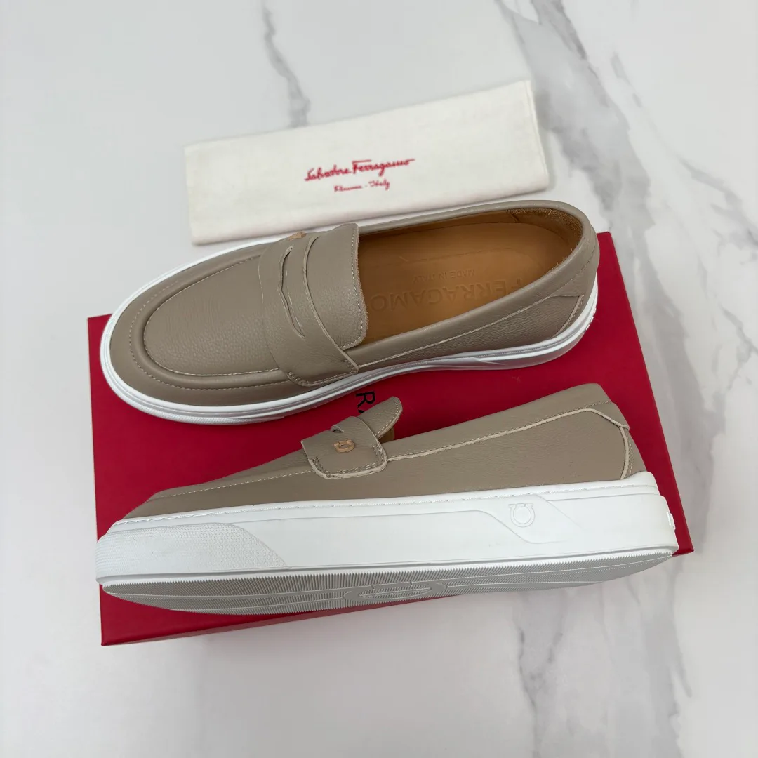 Лоферы И Мокасины Женские Salvatore Ferragamo 17936401