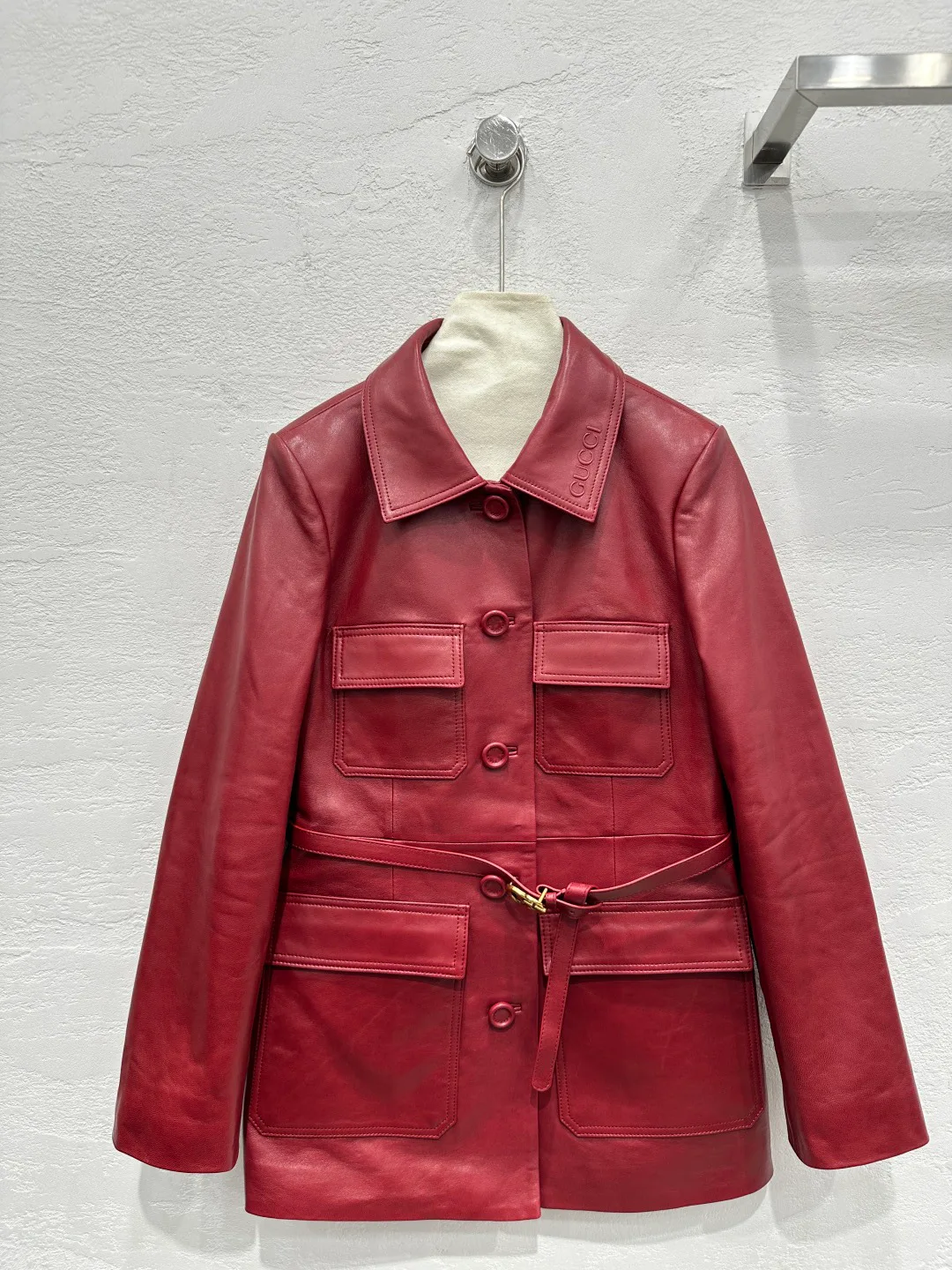 Кожаные Куртки И Дублёнки Женские Gucci 11520143