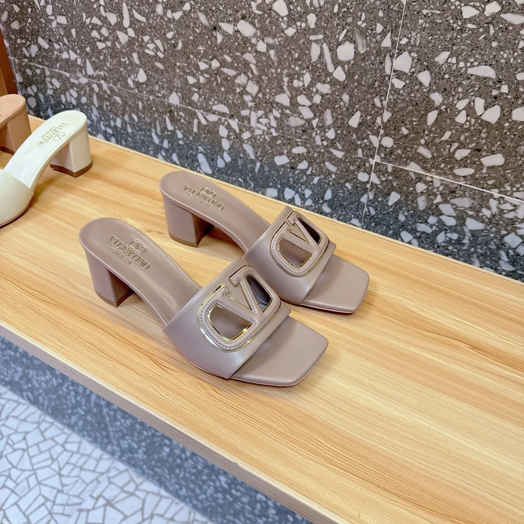 Босоножки Женские Valentino 11892108