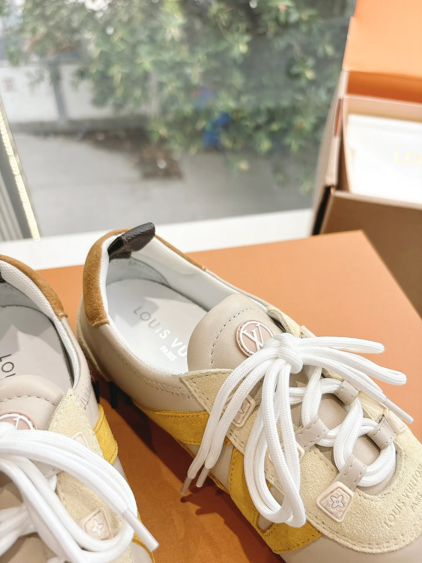 Кроссовки Женские Louis Vuitton 8979813