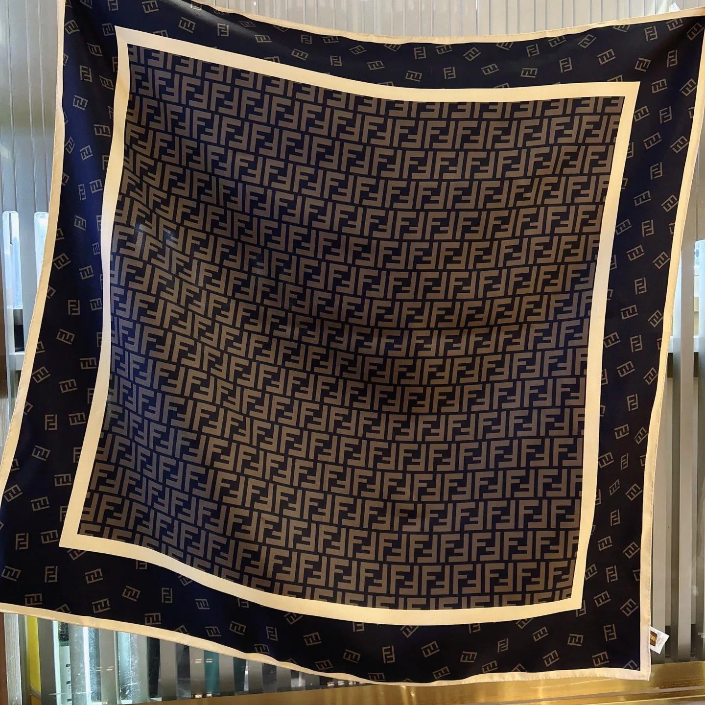 Шарфы Fendi 13447601