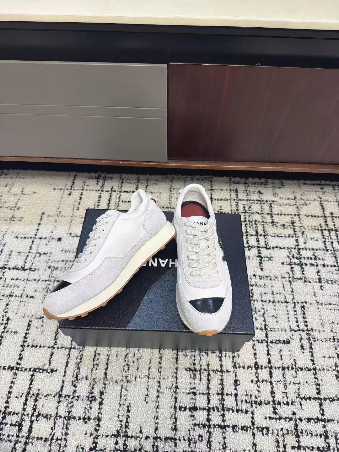 Кроссовки Женские Chanel 10475951