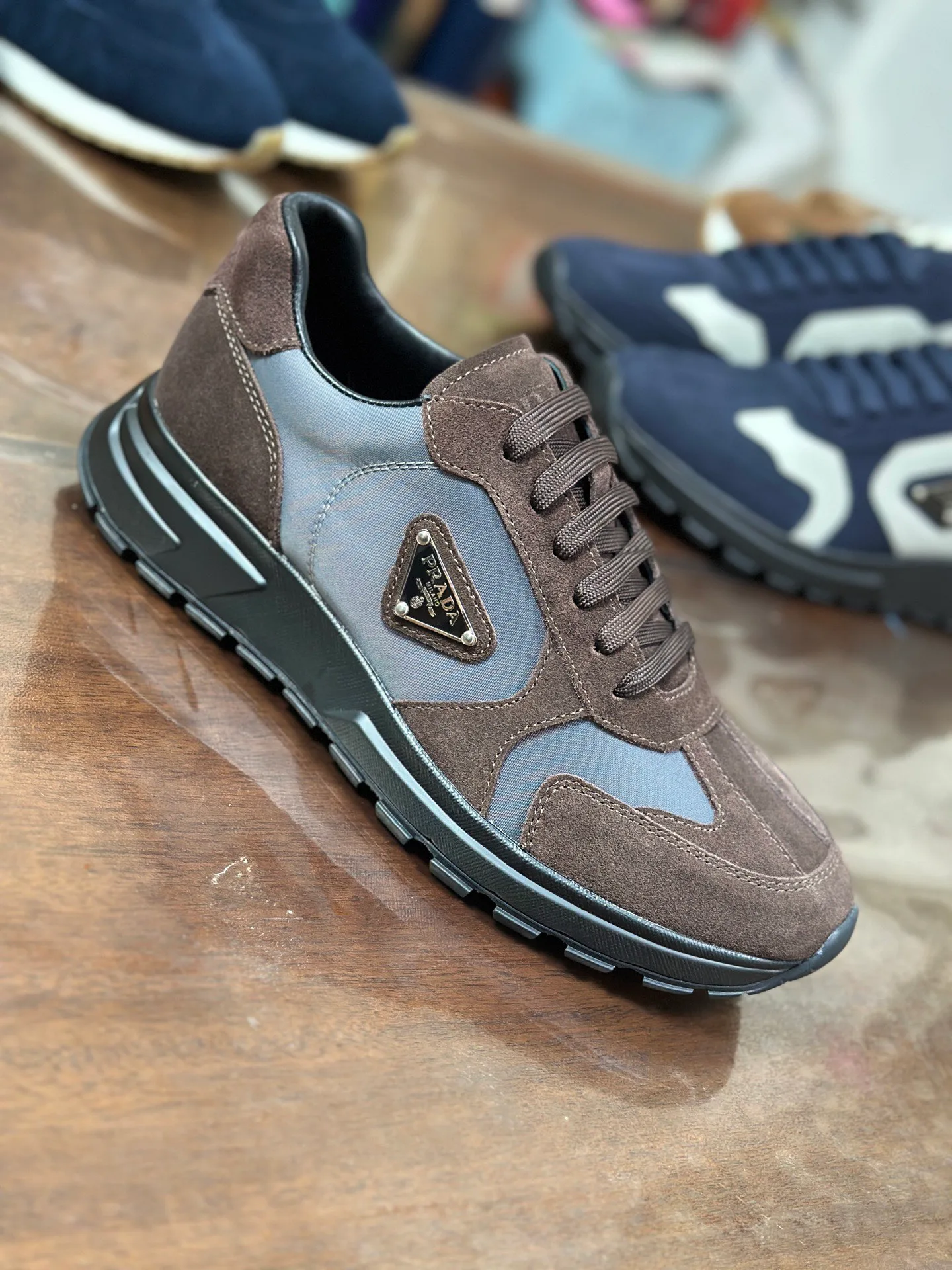 Кроссовки Женские Prada 18708502