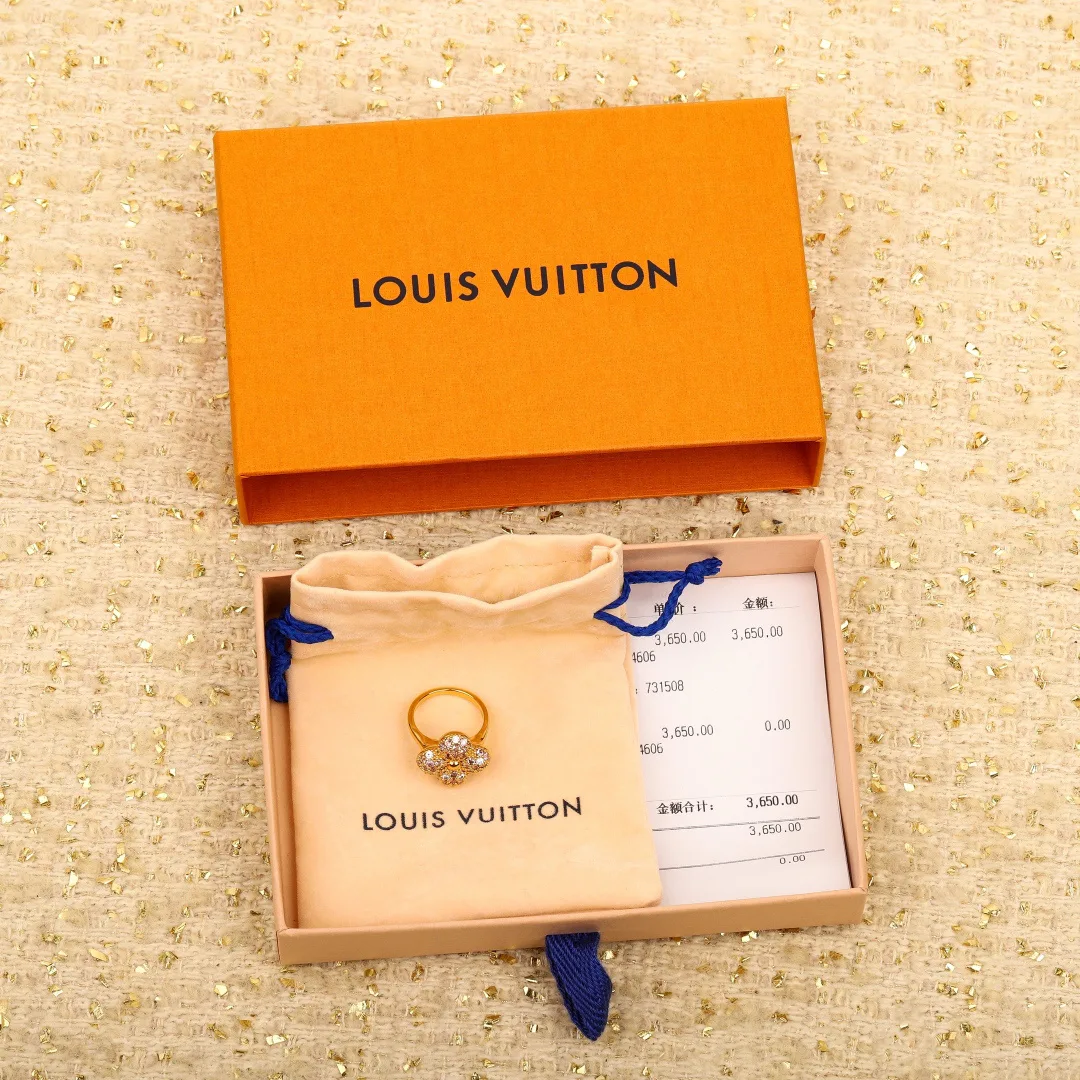 Бижутерия Louis Vuitton 18587303