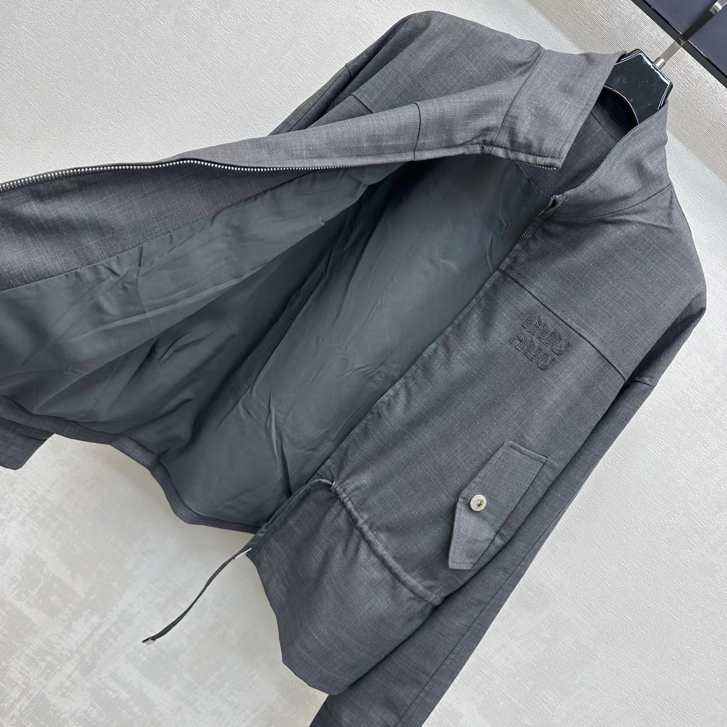 Куртки И Пуховики Женские Miu Miu 18228486