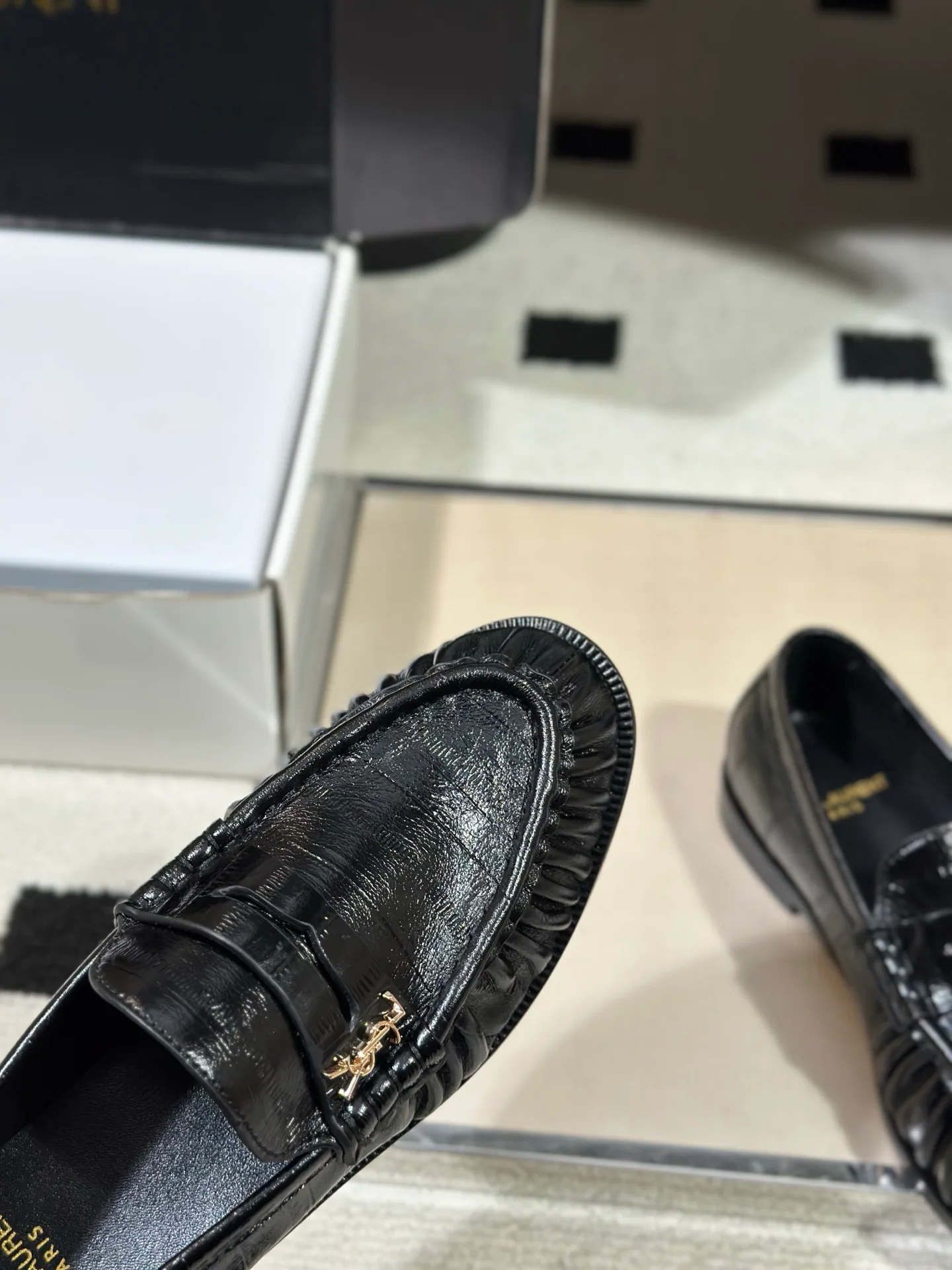Лоферы И Мокасины Женские Saint Laurent 18041767