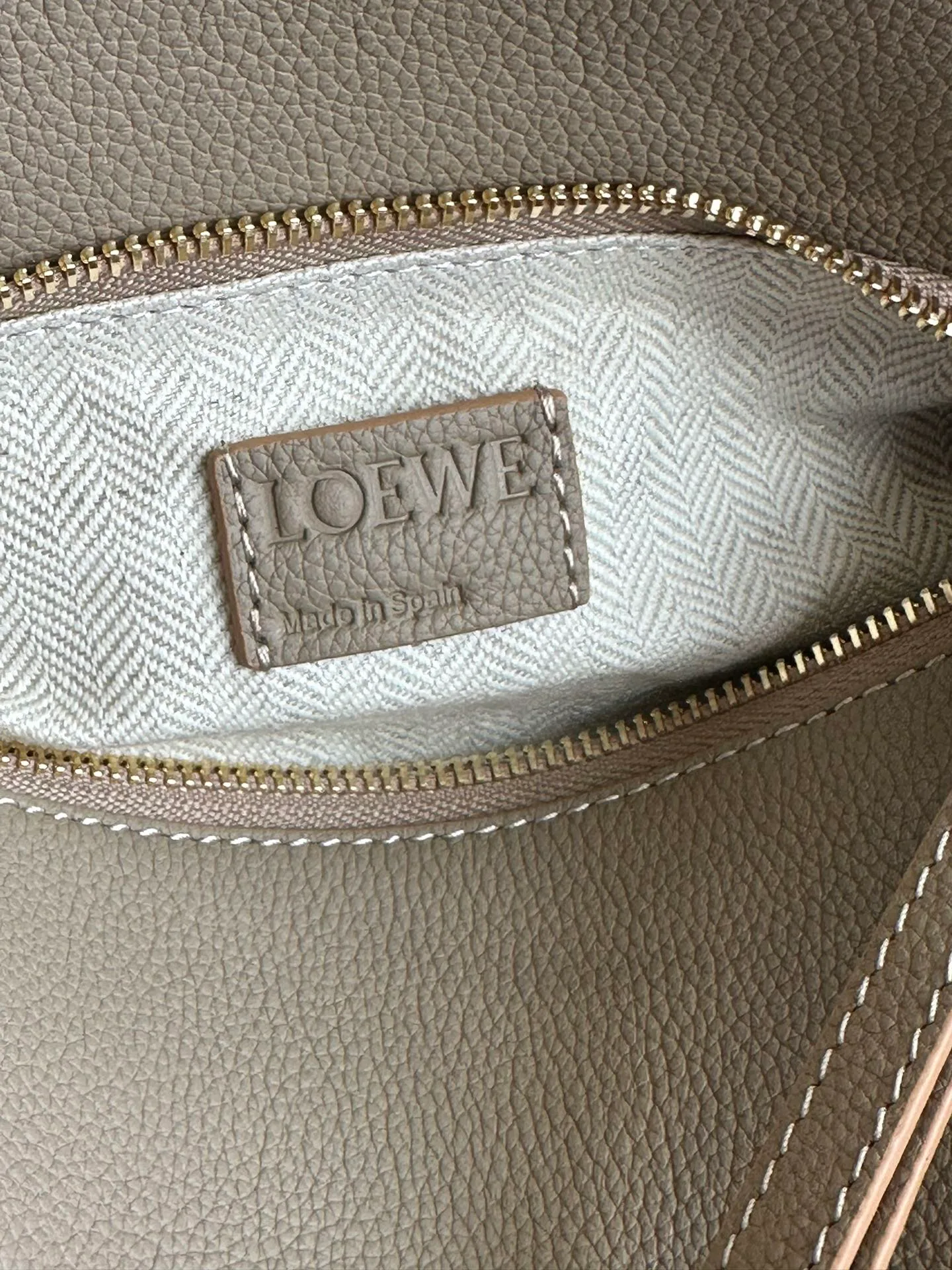 Классические Сумки Женские Loewe 13339548