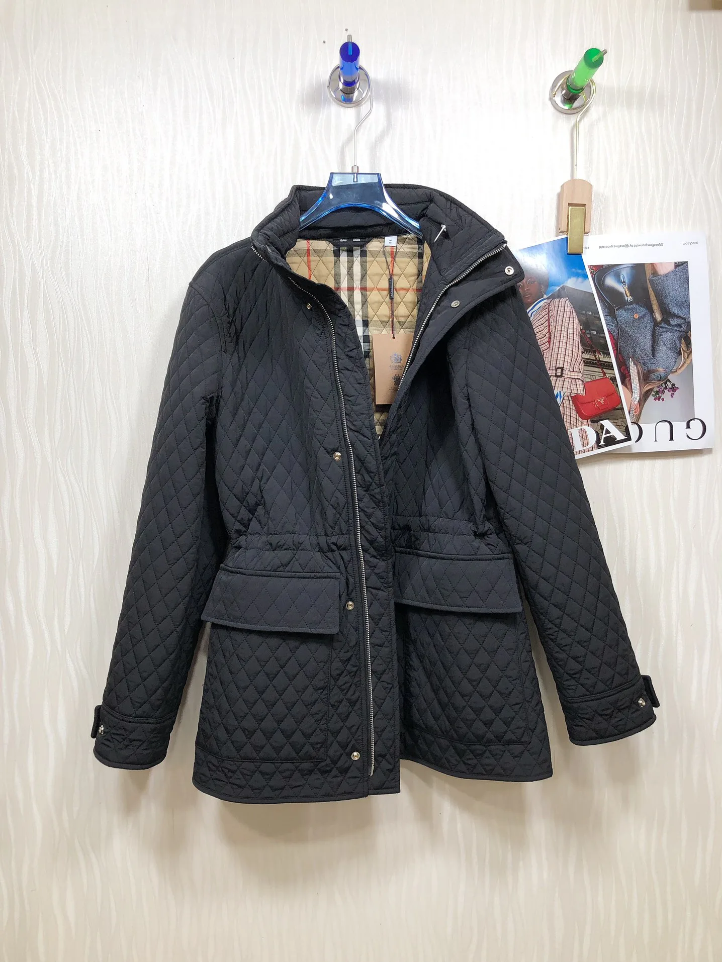 Куртки И Пуховики Женские Burberry 11433071