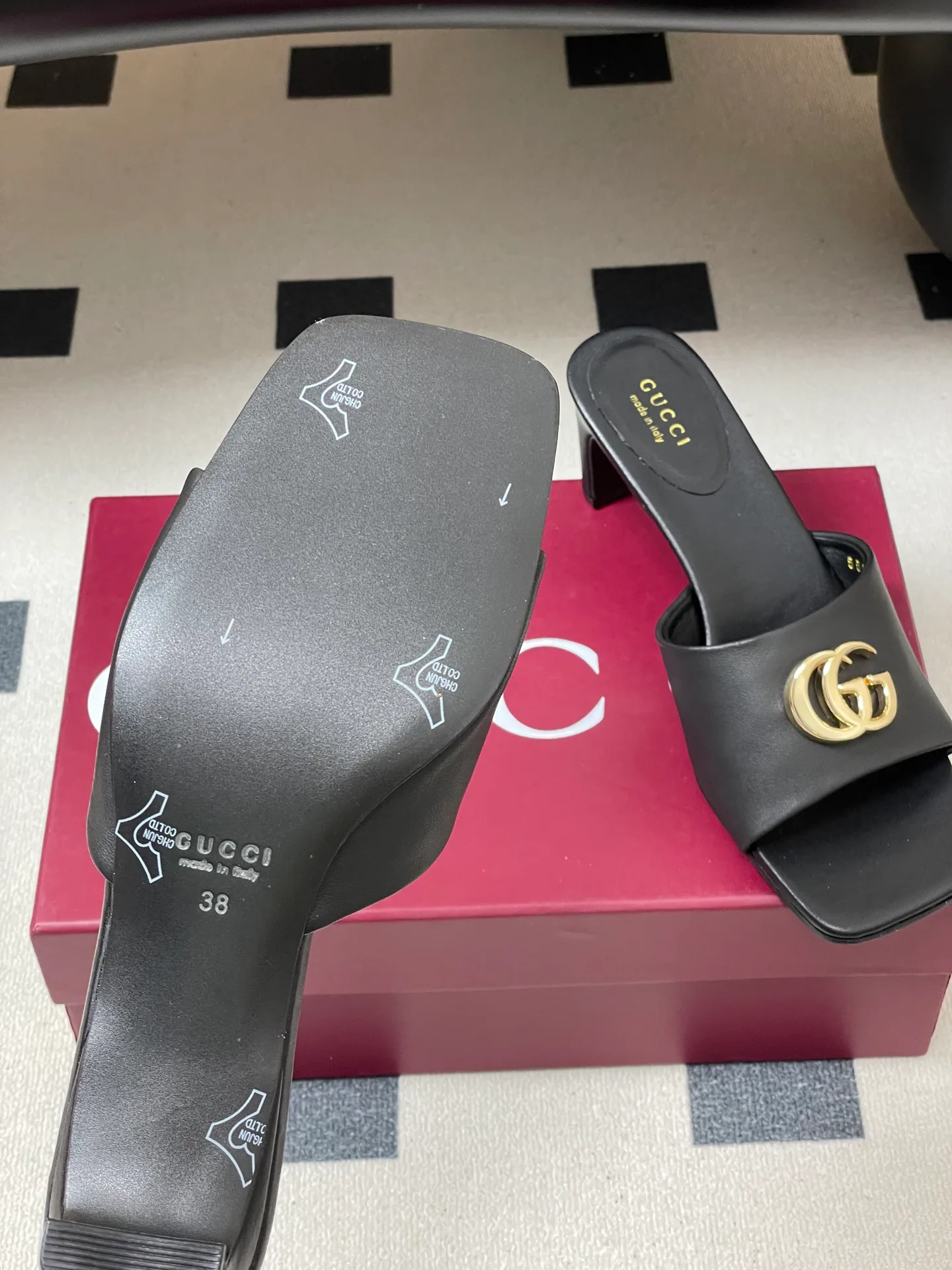 Сандалии Женские Gucci 10395321
