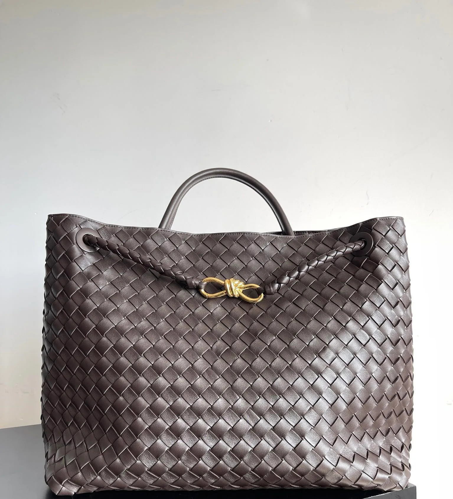 Классические Сумки Женские Bottega Veneta 17972836