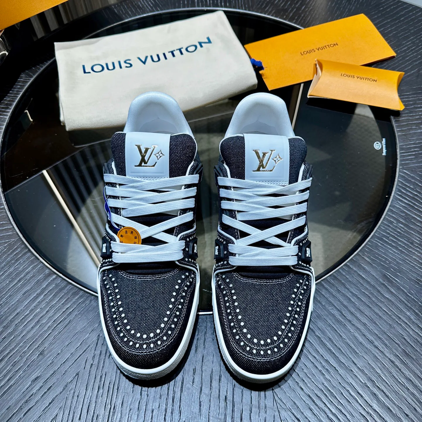 Кроссовки Женские Louis Vuitton 857718
