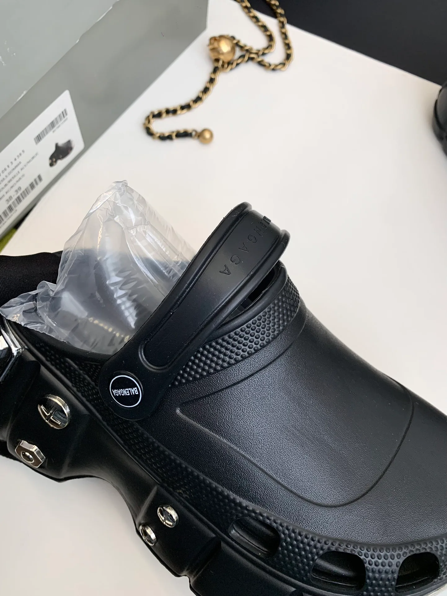 Тапочки Женские Balenciaga 24300