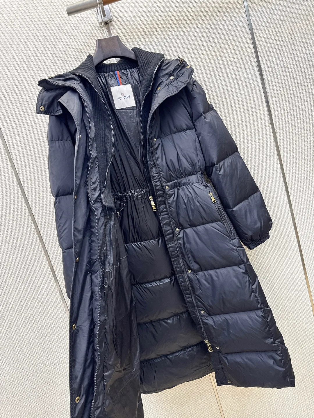 Куртки И Пуховики Женские Moncler 19179442