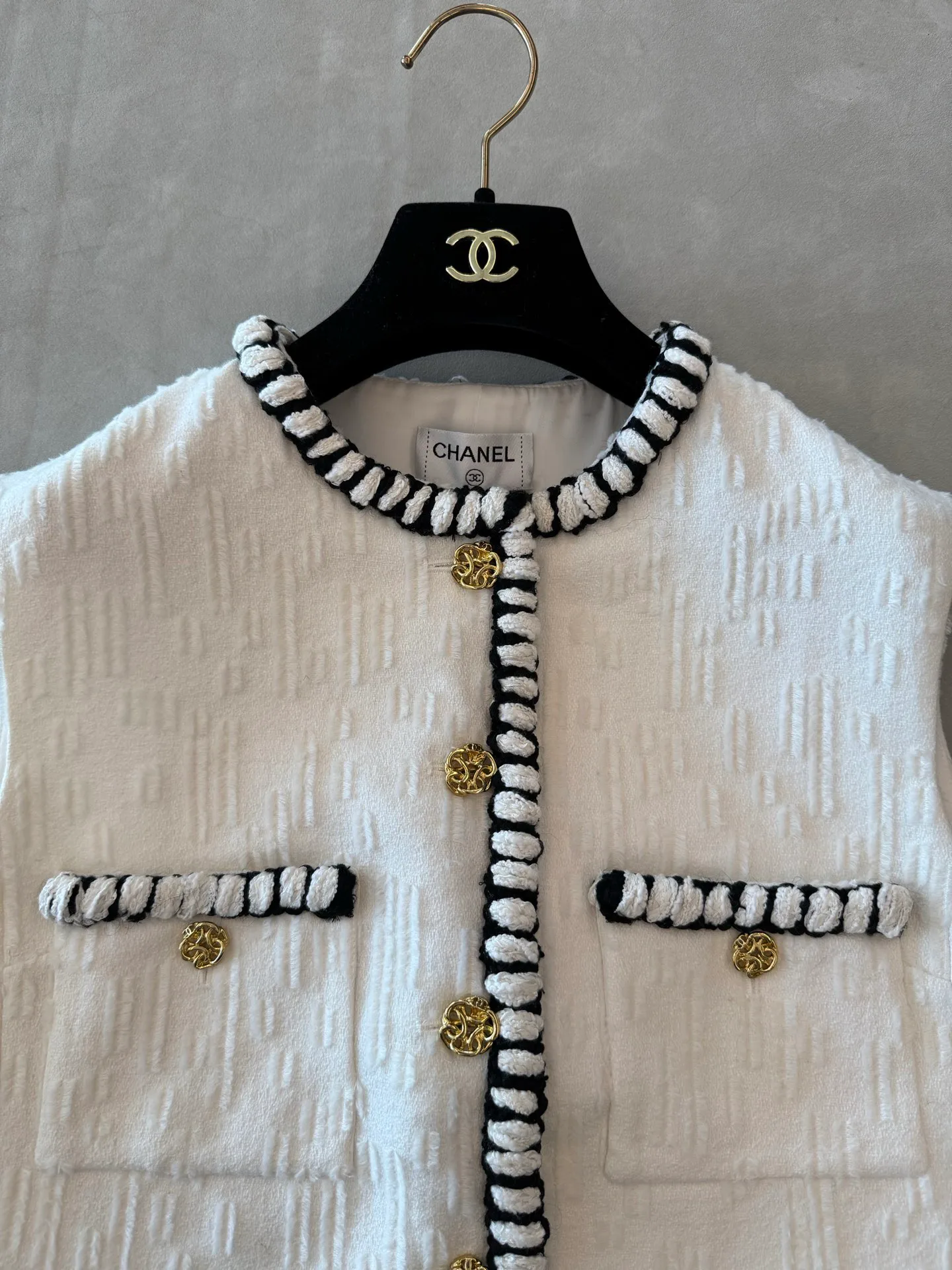 Жилеты Женские Chanel 18829828