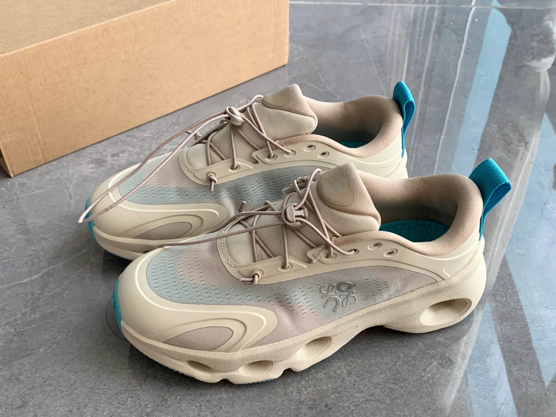 Кроссовки Женские Loewe 173520