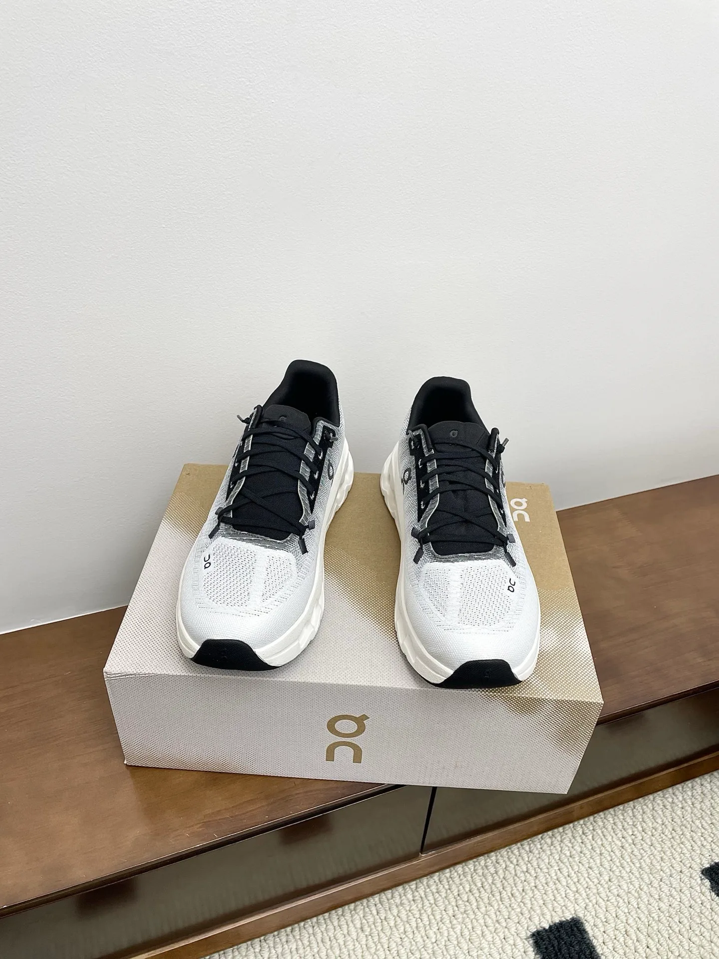 Кроссовки Женские Loewe 3675798