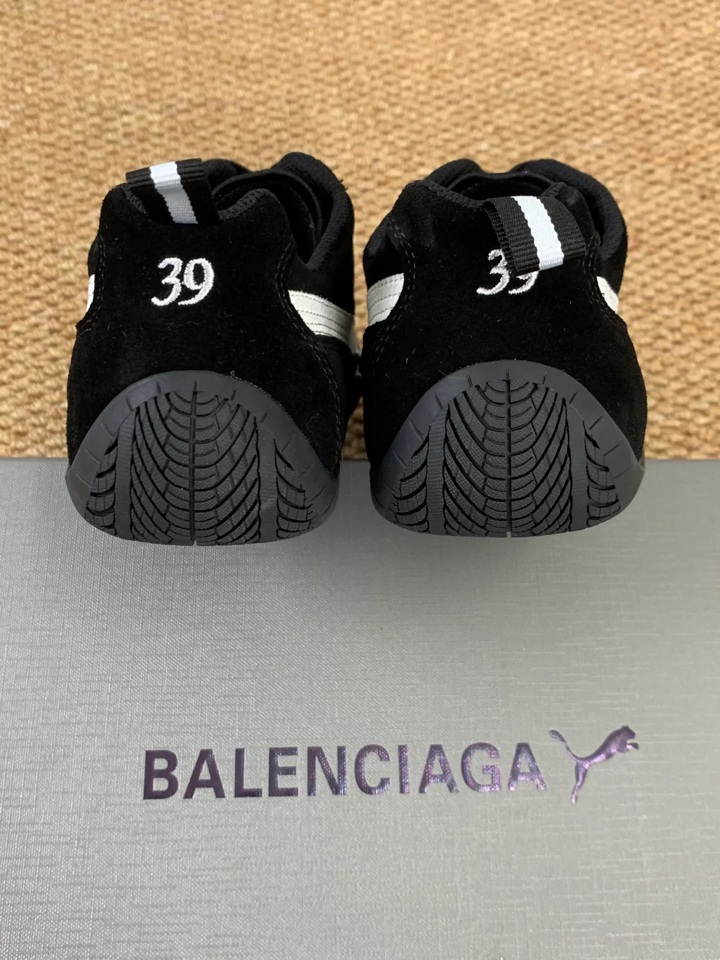 Кроссовки Женские Balenciaga 17545262