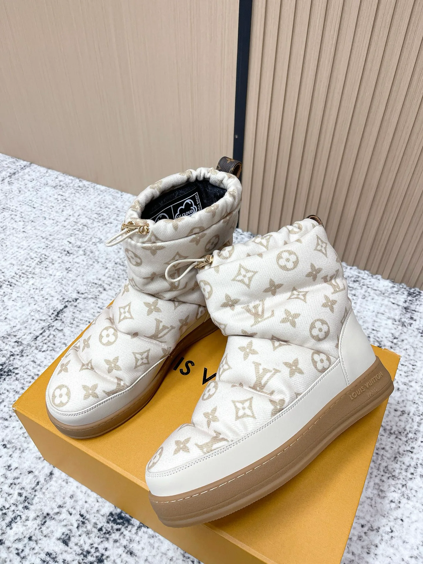 Угги Женские Louis Vuitton 856507