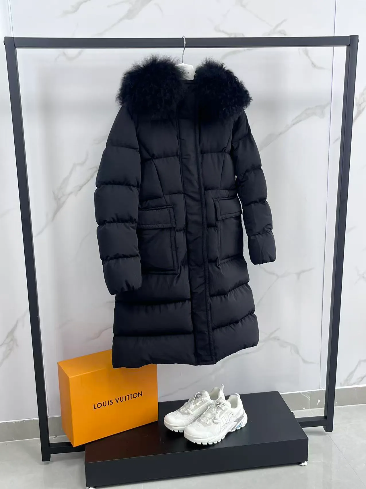 Куртки И Пуховики Женские Moncler 17964583