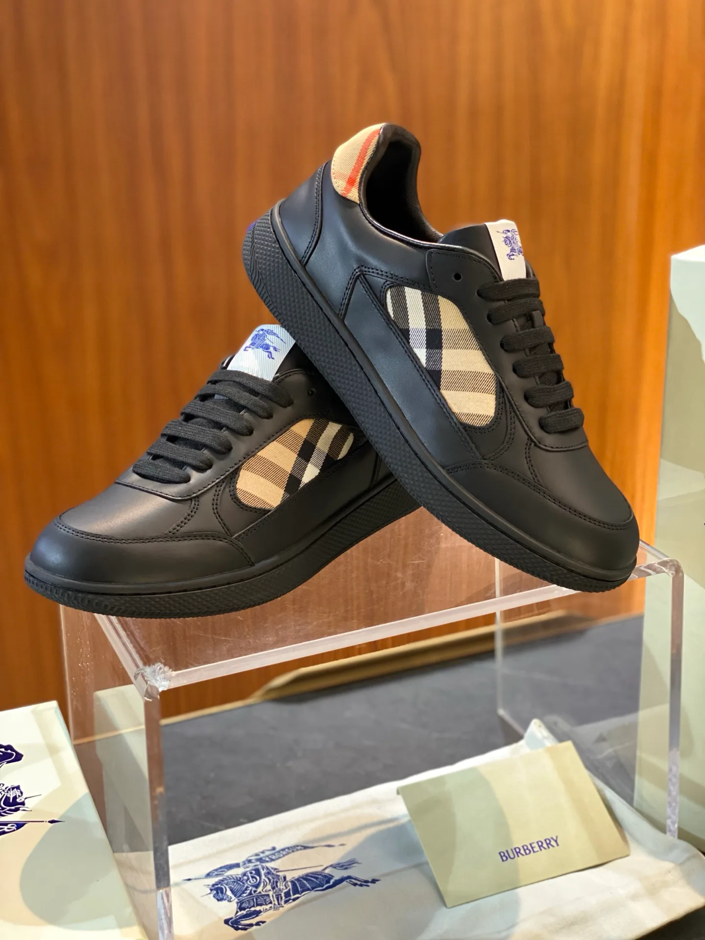 Кроссовки Мужские Burberry 1319084