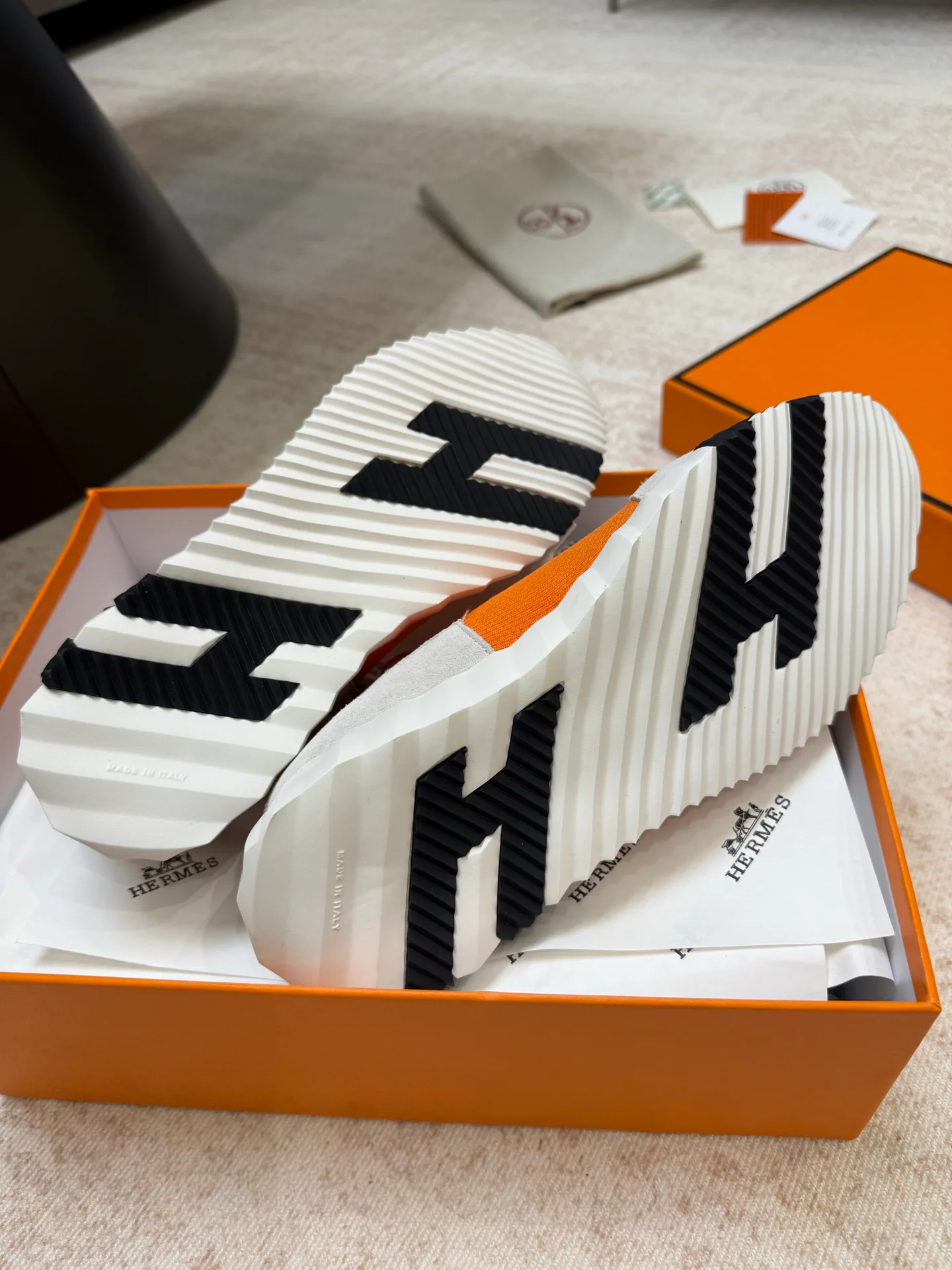 Кроссовки Женские Hermes 4855611