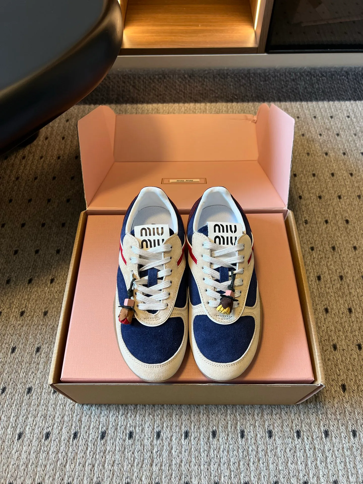Кроссовки Женские Miu Miu 18462165