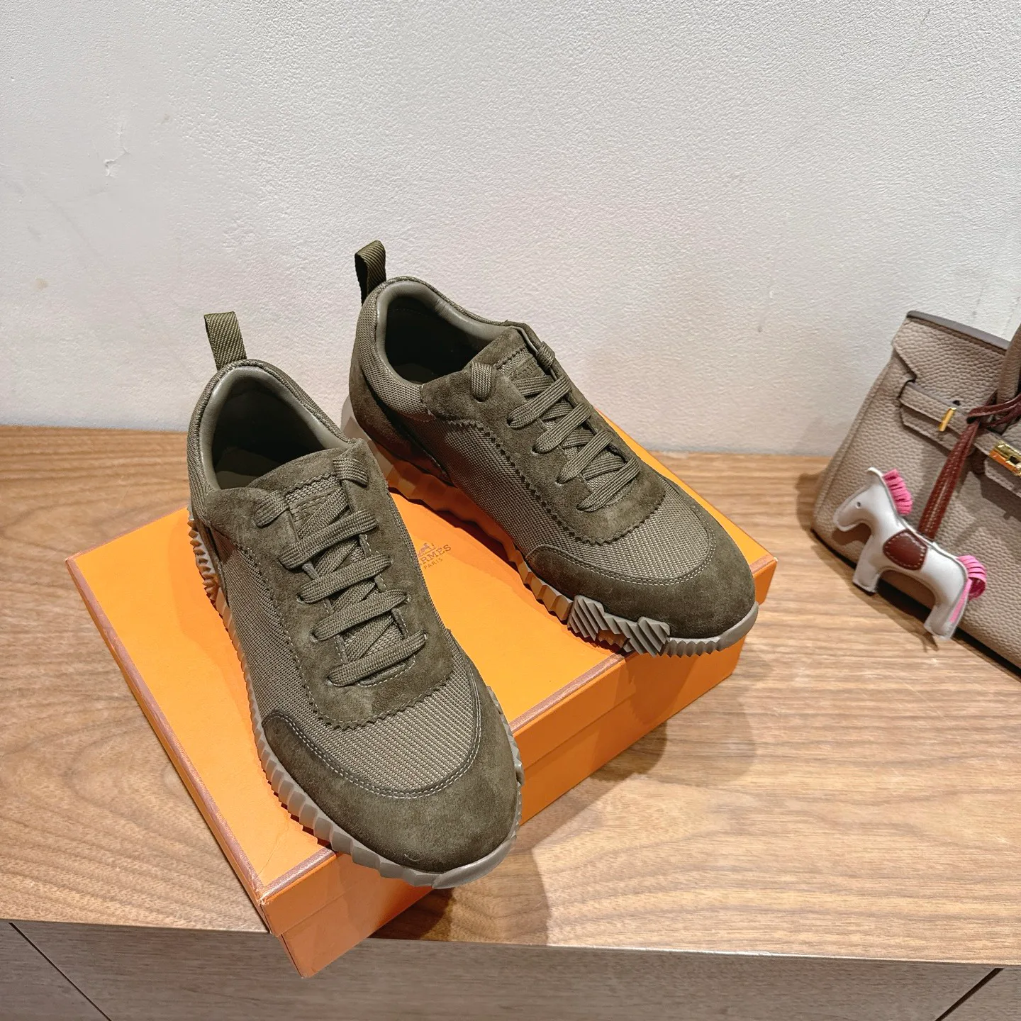 Кроссовки Женские Hermes 9914947