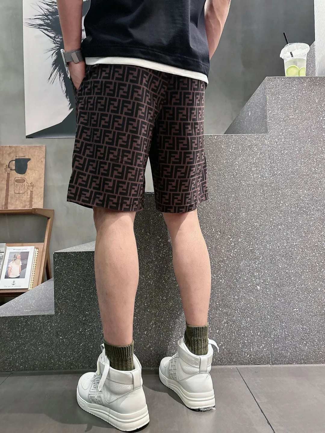 Шорты Мужские Fendi 17468340
