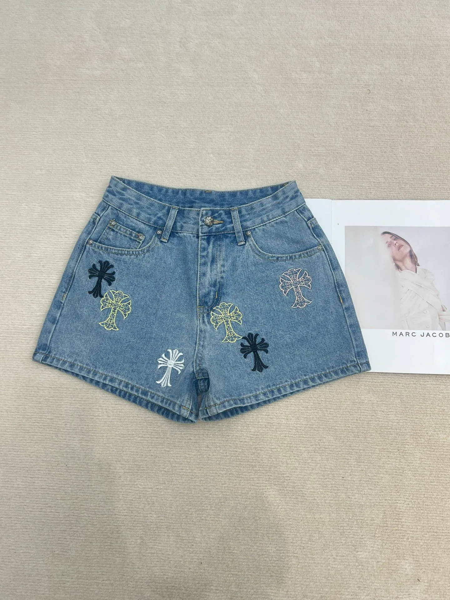 Шорты Женские Chrome Hearts 11688552