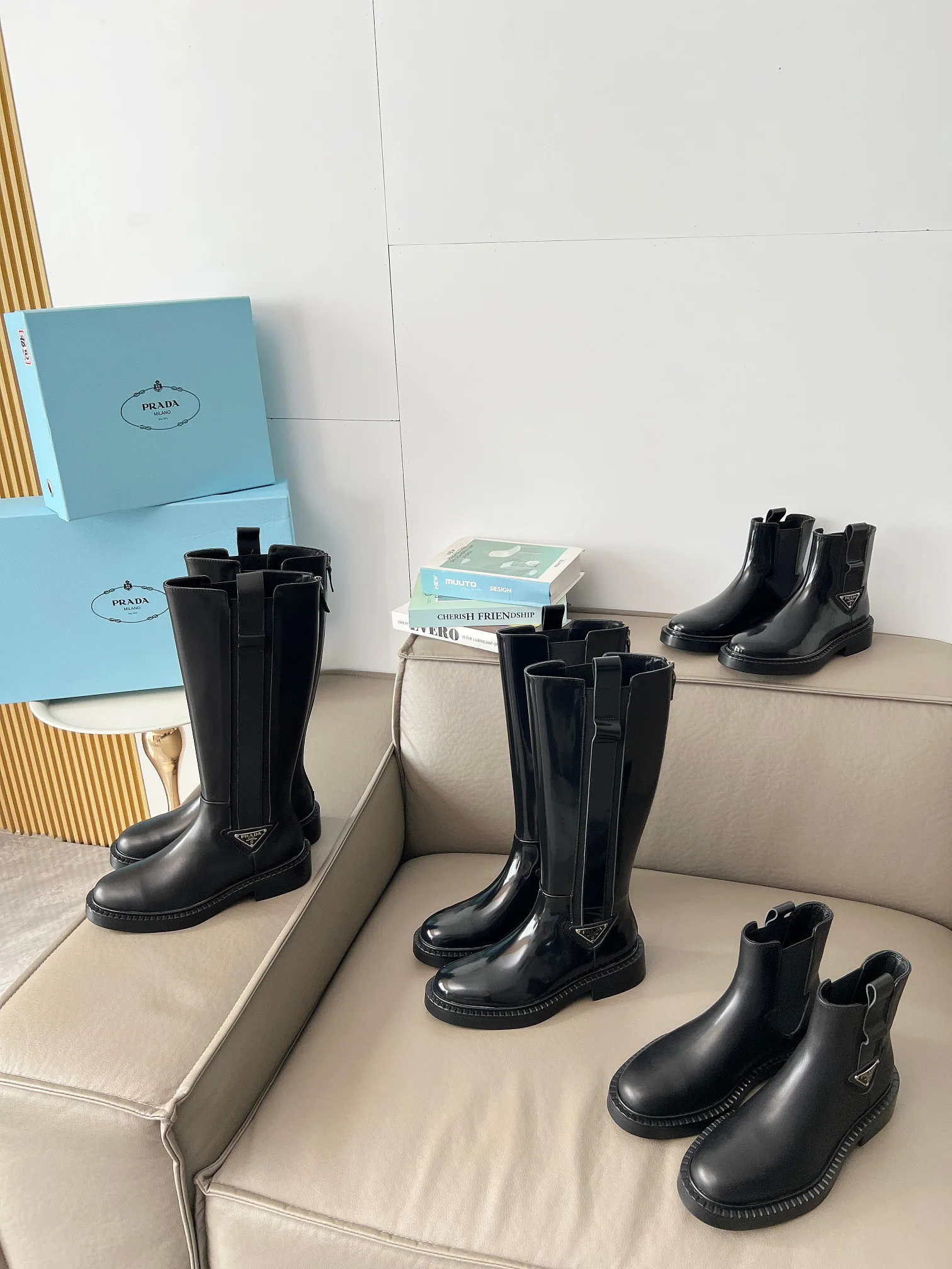 Сапоги Женские Prada 17957429