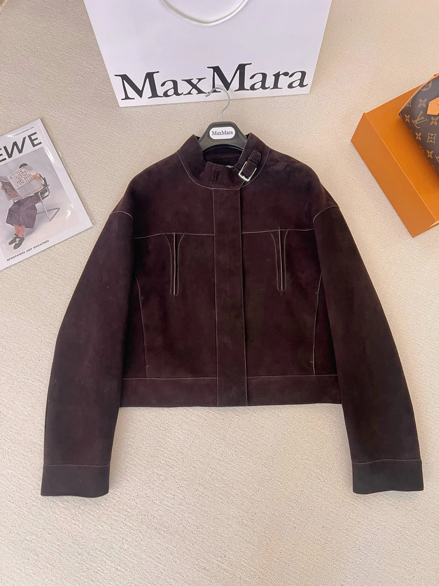 Кожаные Куртки И Дублёнки Женские Loewe 11413778