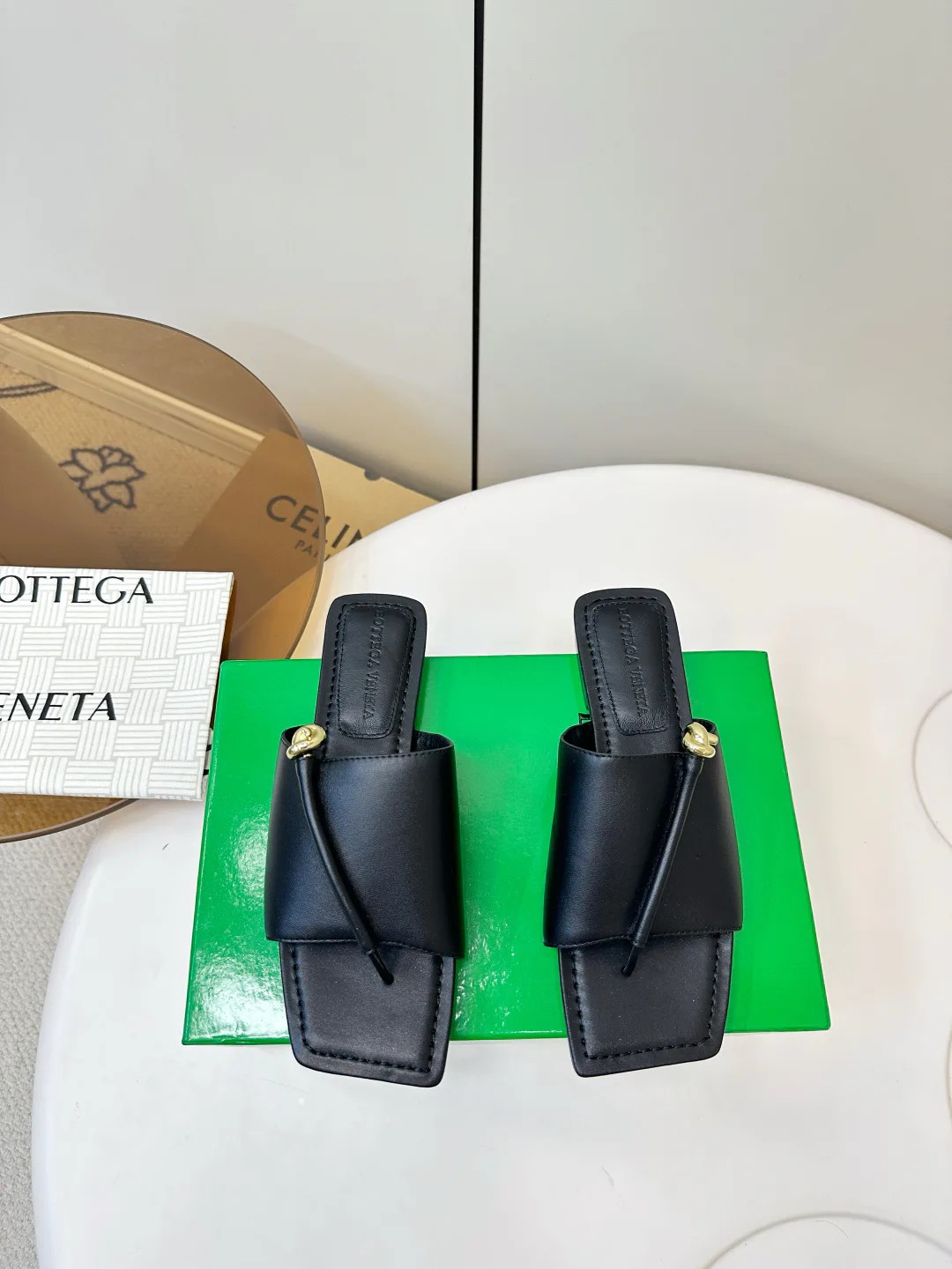 Шлепанцы Женские Bottega Veneta 490698