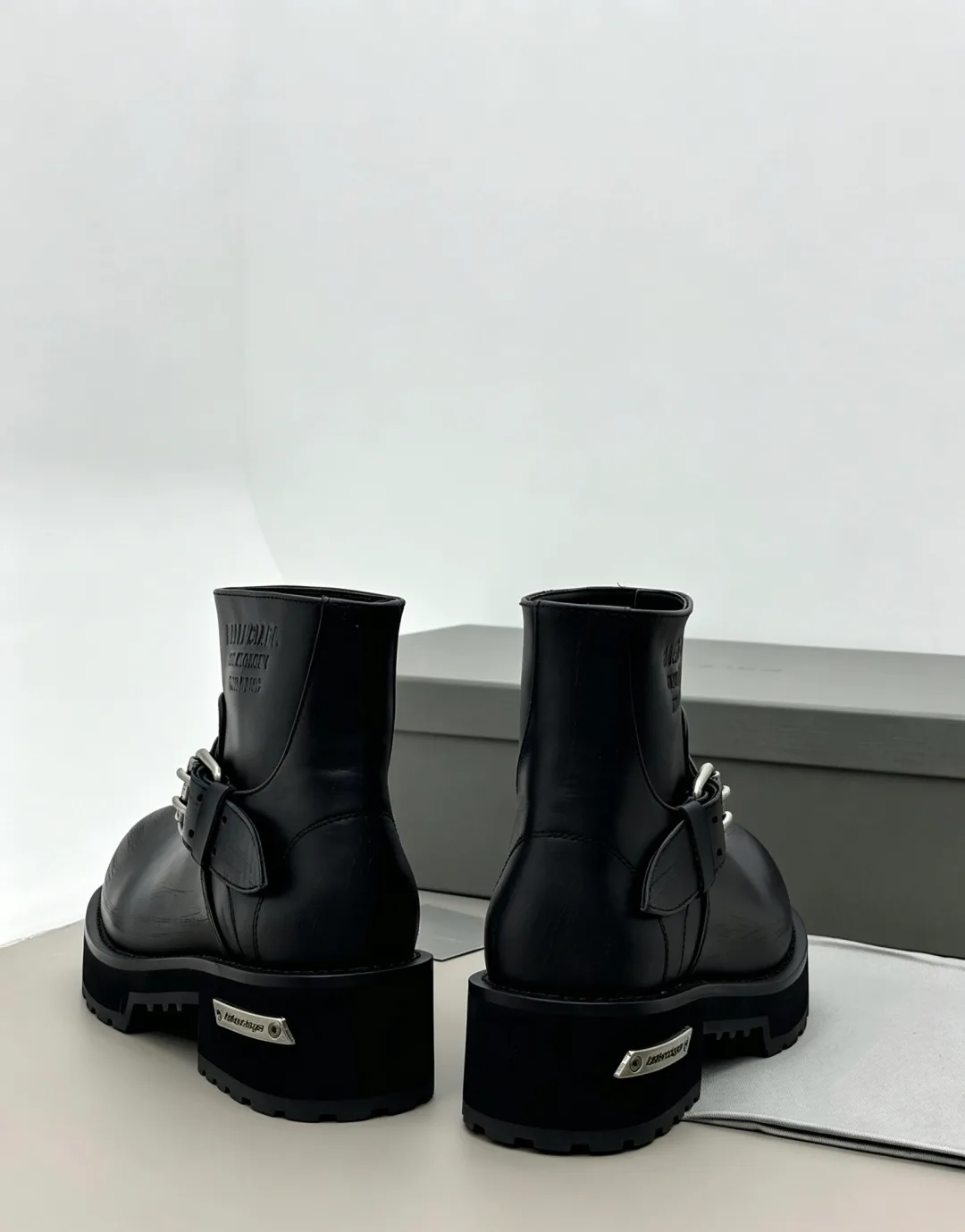 Ботинки Женские Balenciaga 18006163