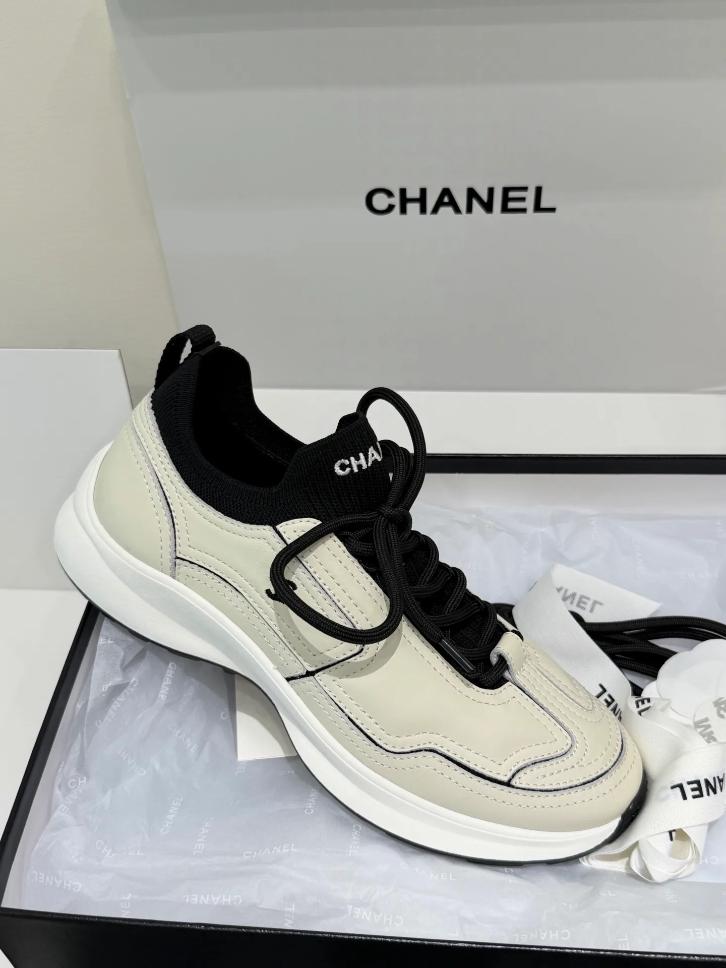 Кроссовки Женские Chanel 17464740