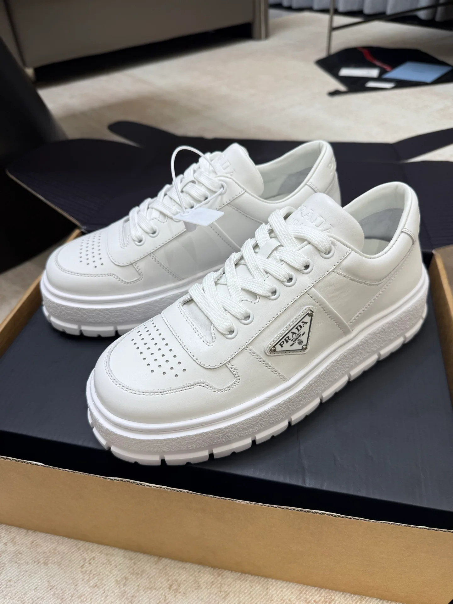 Кроссовки Мужские Prada 11411022