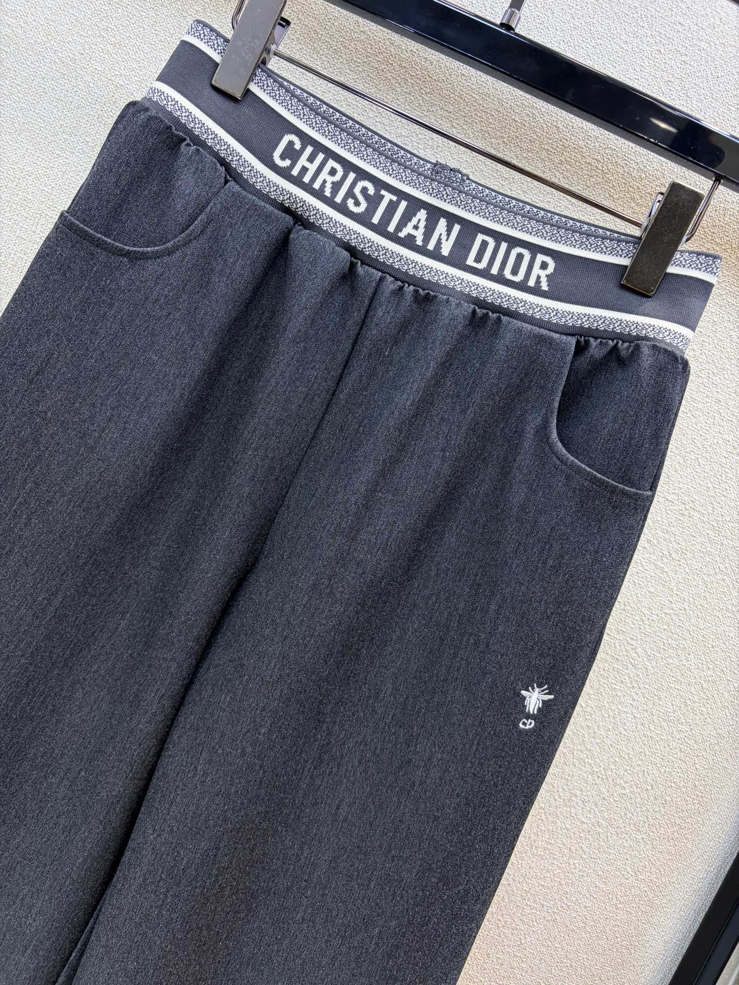 Брюки Женские Christian Dior 18605911