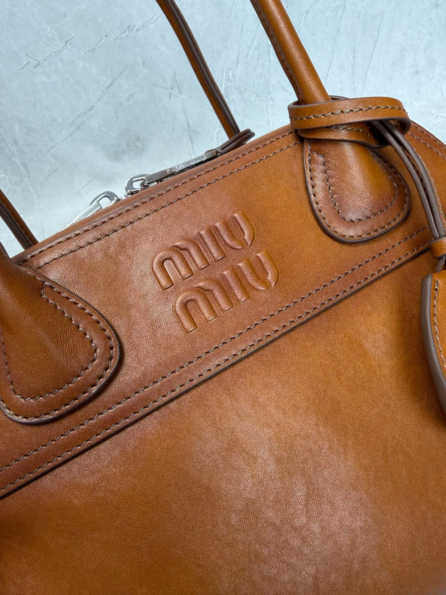Классические Сумки Женские Miu Miu 13330348